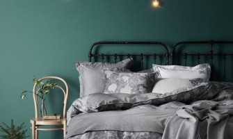 Put the summer green into the bedroom Put the summer green into the bedroom