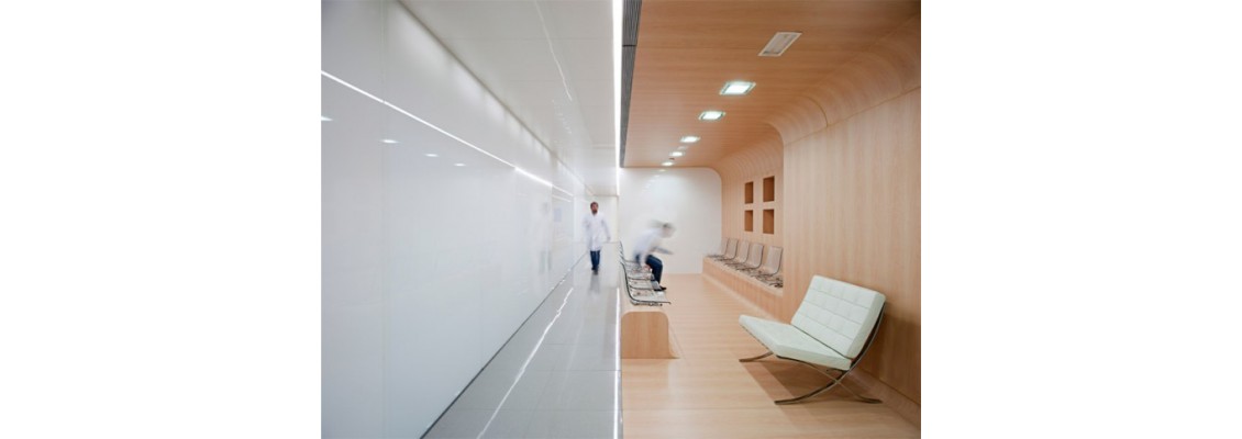 estudio arquitectura hago works: Dental clinic interior design